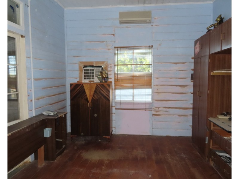 13 Poole Street, Bowen QLD 4805
