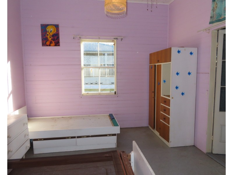 13 Poole Street, Bowen QLD 4805