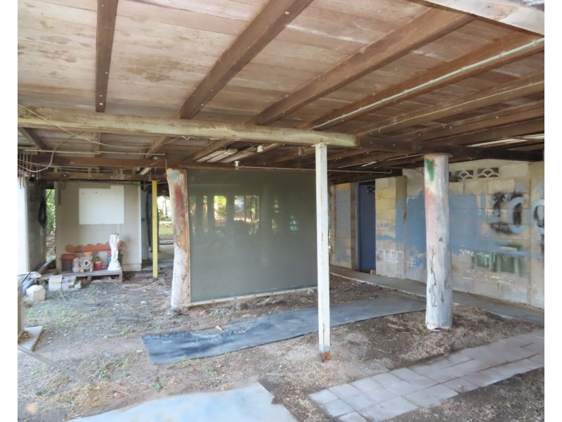13 Poole Street, Bowen QLD 4805