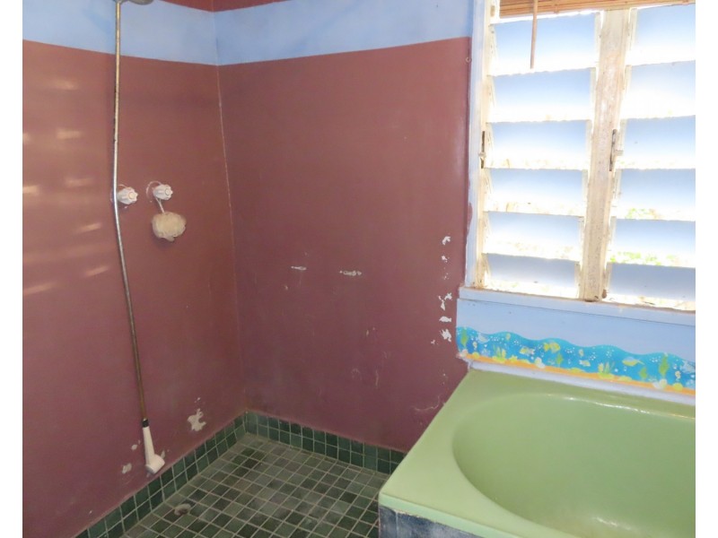 13 Poole Street, Bowen QLD 4805