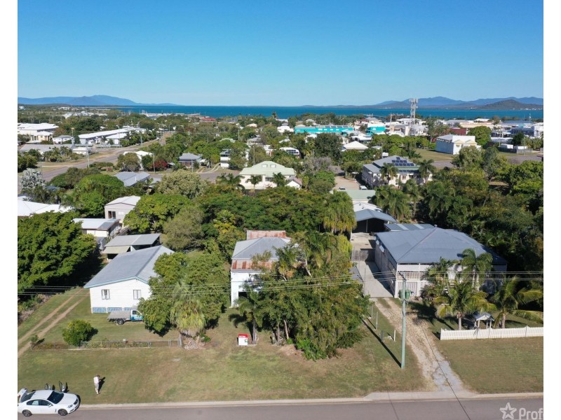 13 Poole Street, Bowen QLD 4805