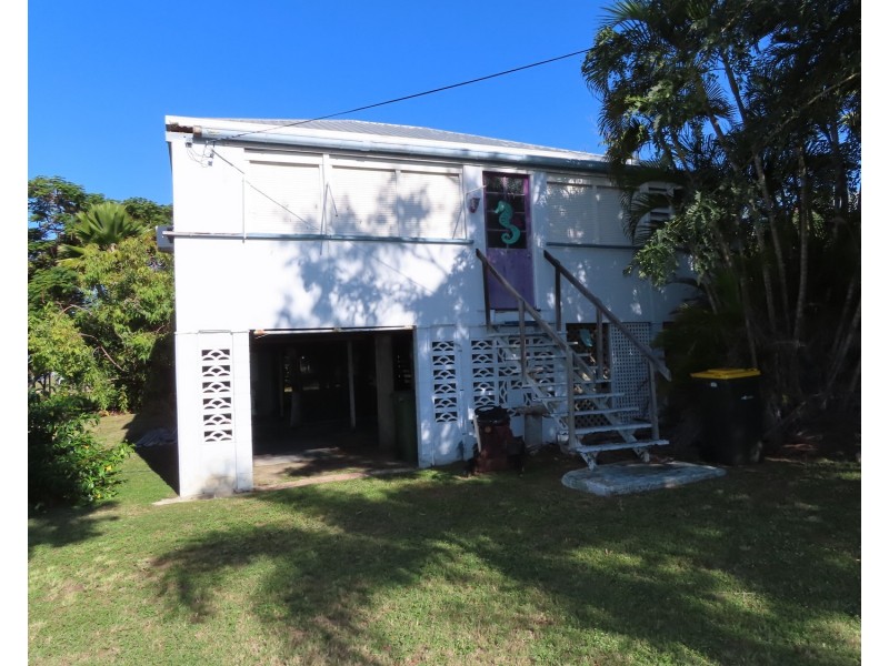13 Poole Street, Bowen QLD 4805