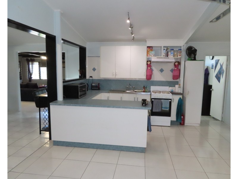 92 Kennedy Street, Bowen QLD 4805