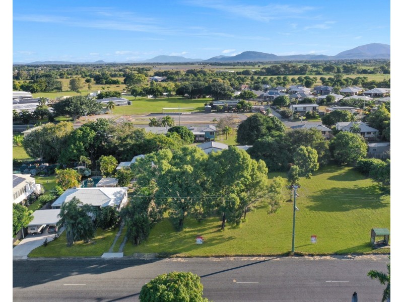 69 Murroona Street, Bowen QLD 4805