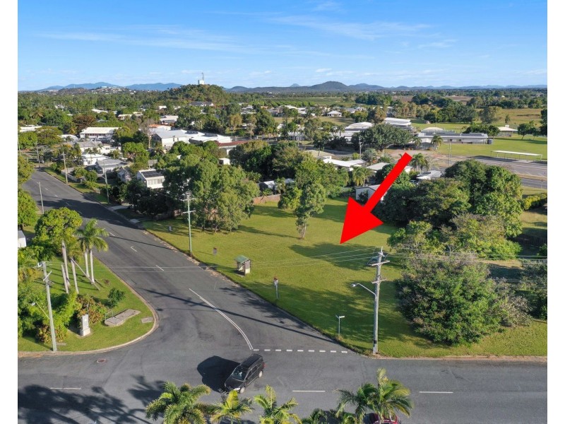 5 Murray Avenue, Bowen QLD 4805