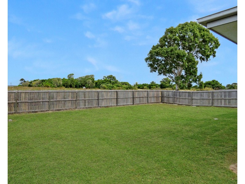 25 Duke Street, Bowen QLD 4805
