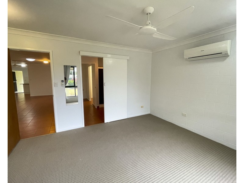 2/13 Murroona Street, Bowen QLD 4805