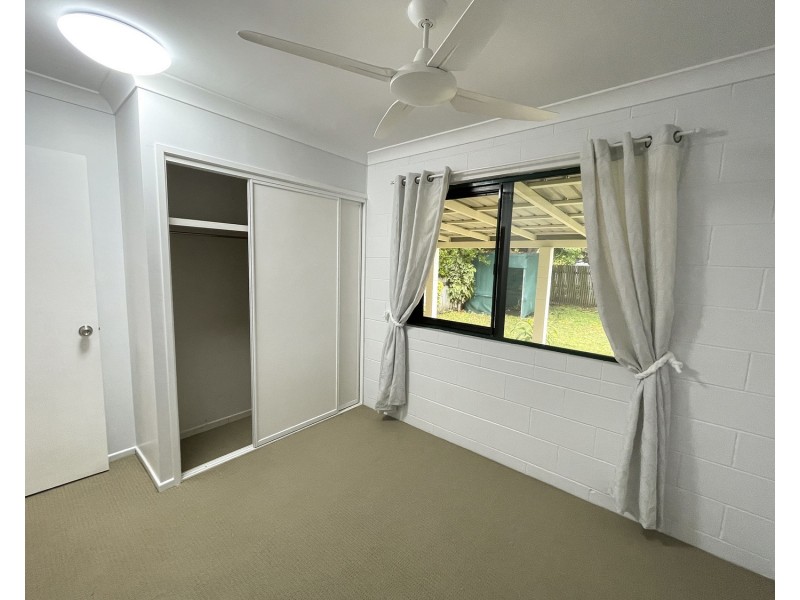 2/13 Murroona Street, Bowen QLD 4805