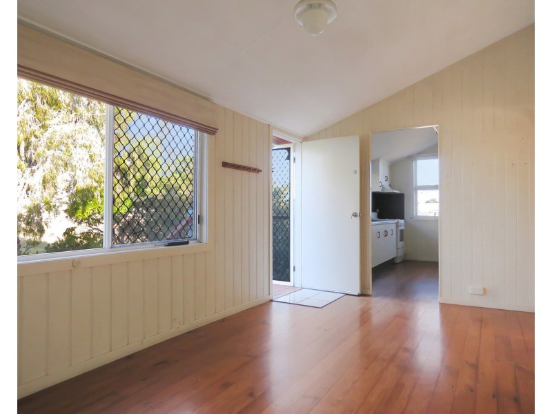 16 Pantall Street, Bowen QLD 4805