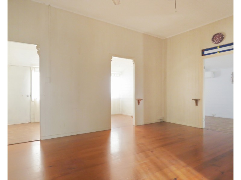 16 Pantall Street, Bowen QLD 4805