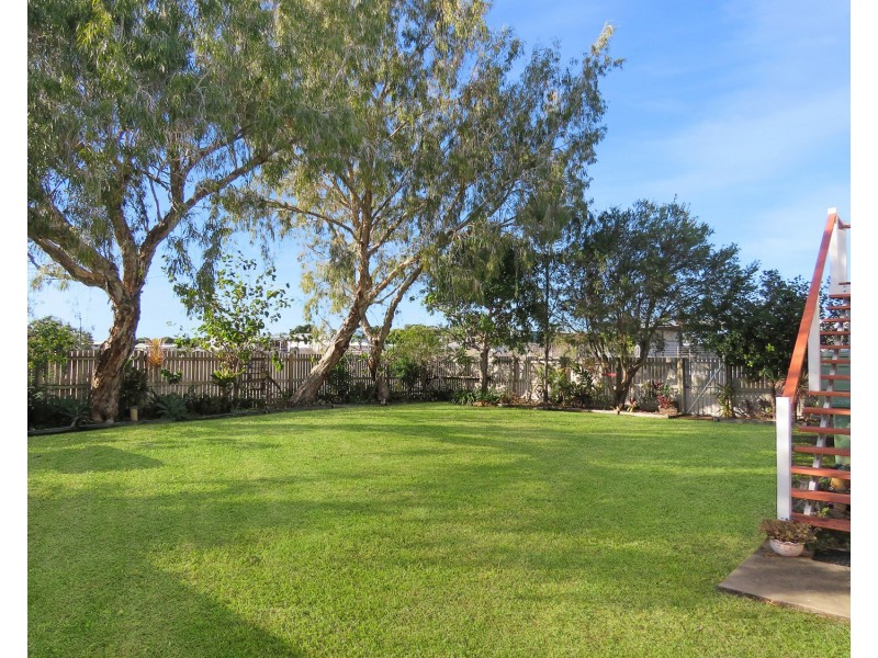 16 Pantall Street, Bowen QLD 4805