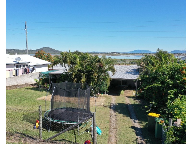 4 Bull Crescent, Bowen QLD 4805