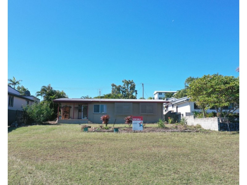 4 Bull Crescent, Bowen QLD 4805