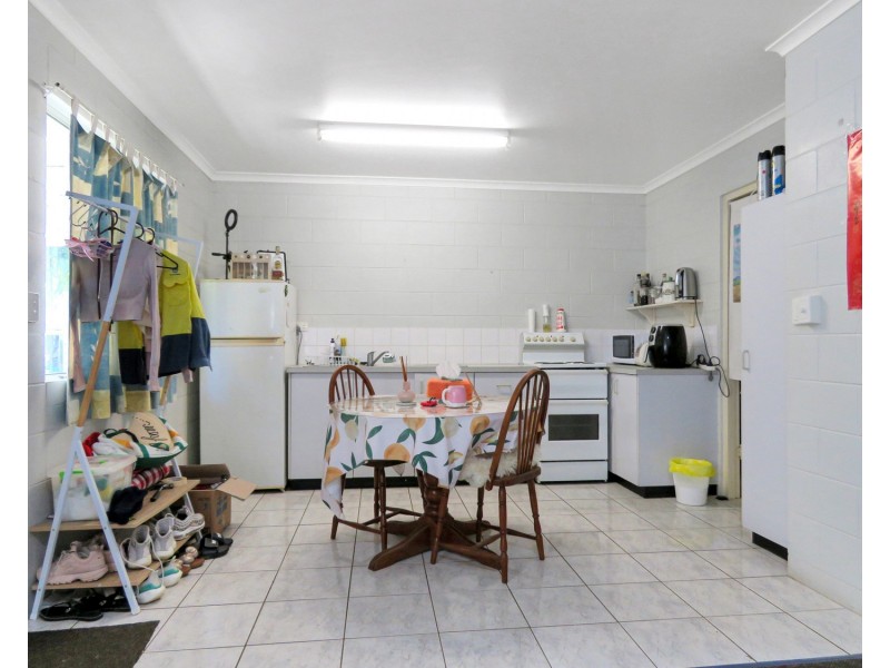 6/41-43 Crofton Street, Bowen QLD 4805