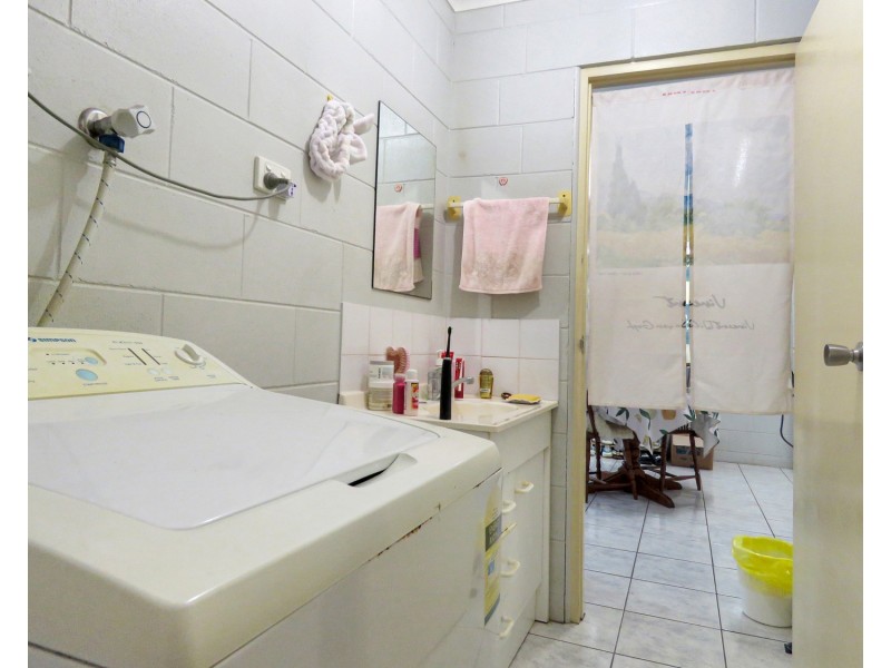 6/41-43 Crofton Street, Bowen QLD 4805