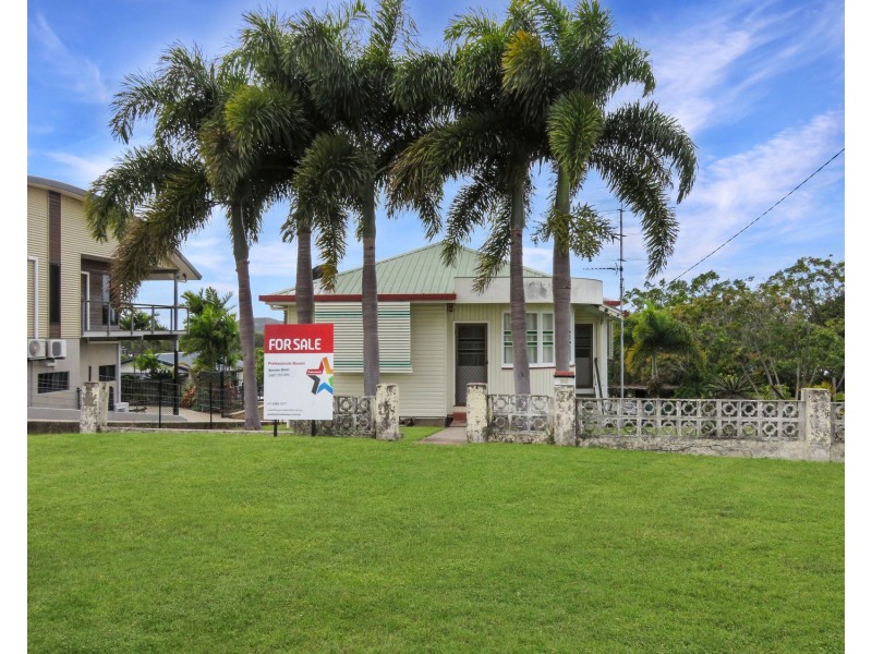 52 Gregory Street, Bowen QLD 4805