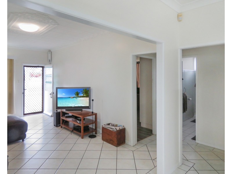 52 Gregory Street, Bowen QLD 4805