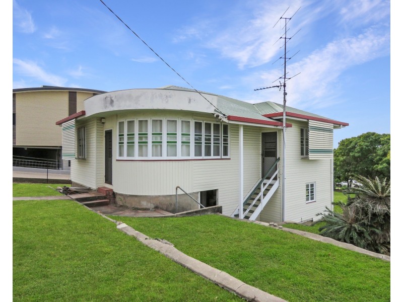 52 Gregory Street, Bowen QLD 4805