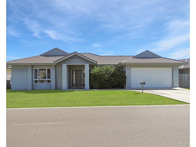12 Seabreeze Crescent, Bowen QLD 4805