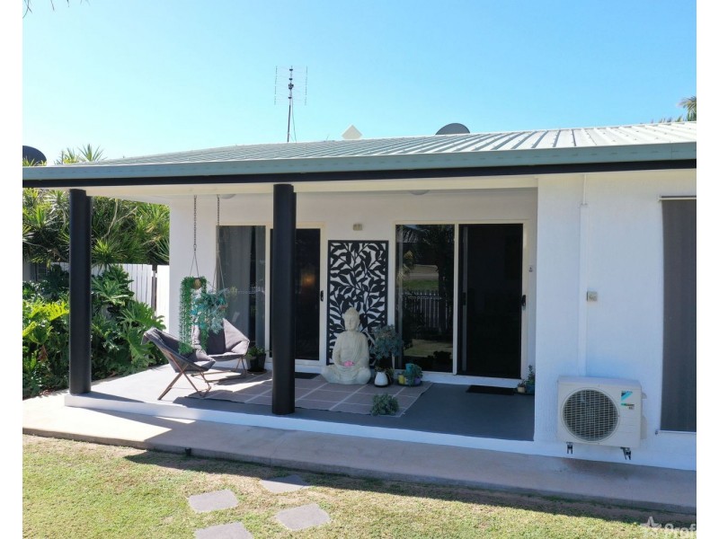 186 Queens Road, Bowen QLD 4805