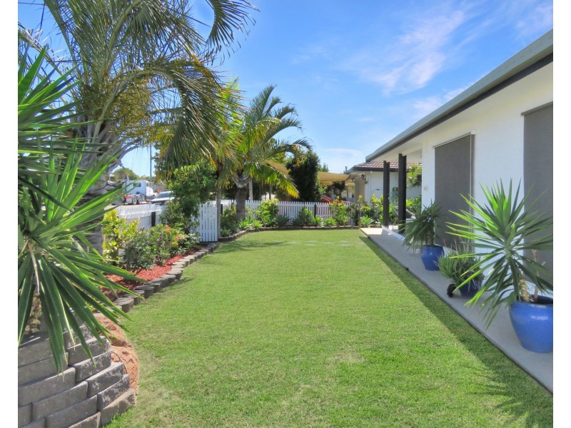 186 Queens Road, Bowen QLD 4805