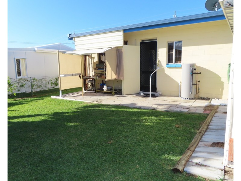 27 Hay Street, Bowen QLD 4805