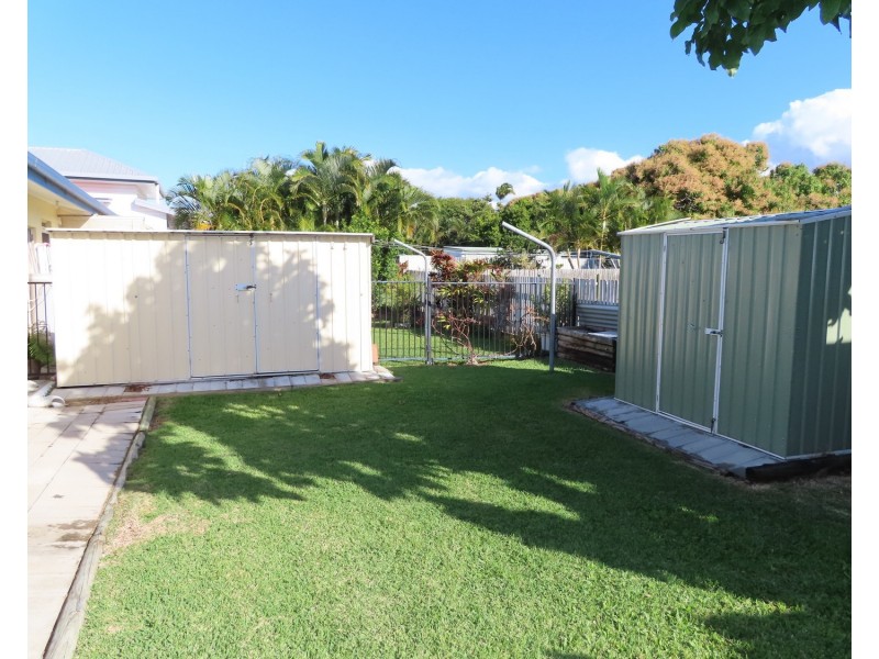 27 Hay Street, Bowen QLD 4805