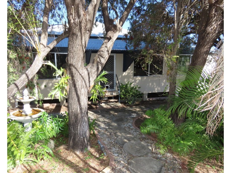 55 Poole Street, Bowen QLD 4805