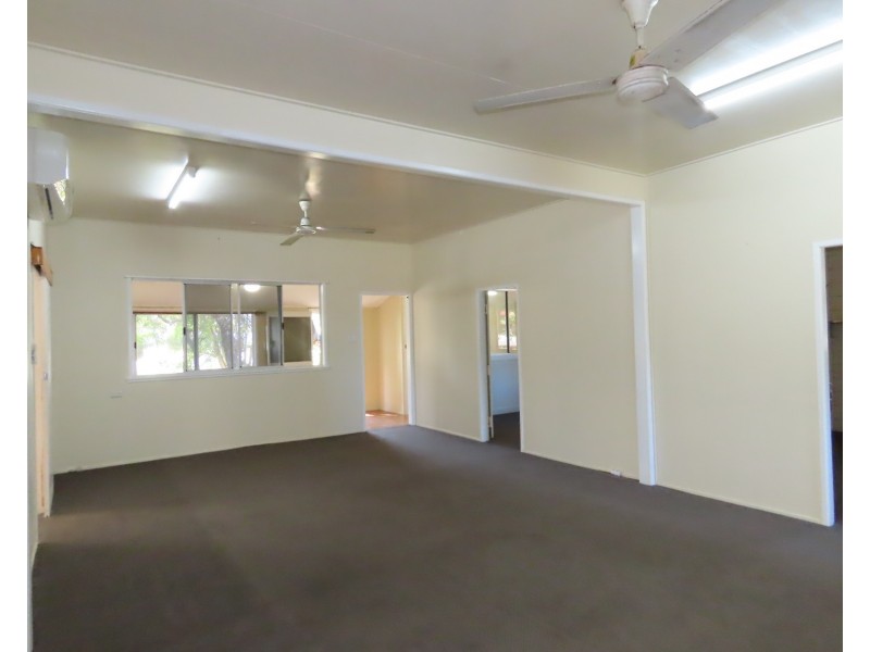 55 Poole Street, Bowen QLD 4805