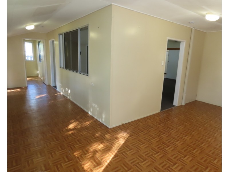 55 Poole Street, Bowen QLD 4805