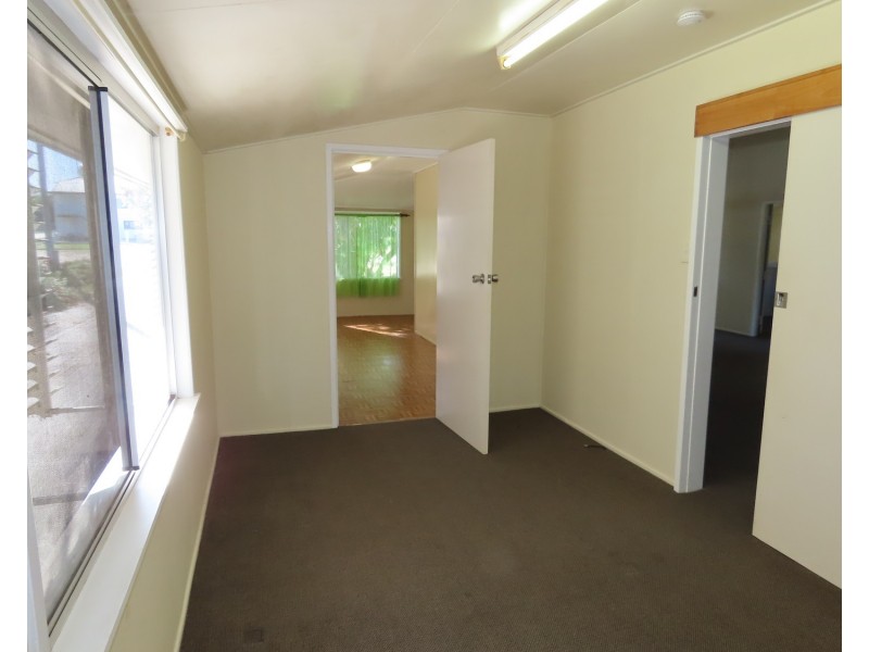 55 Poole Street, Bowen QLD 4805
