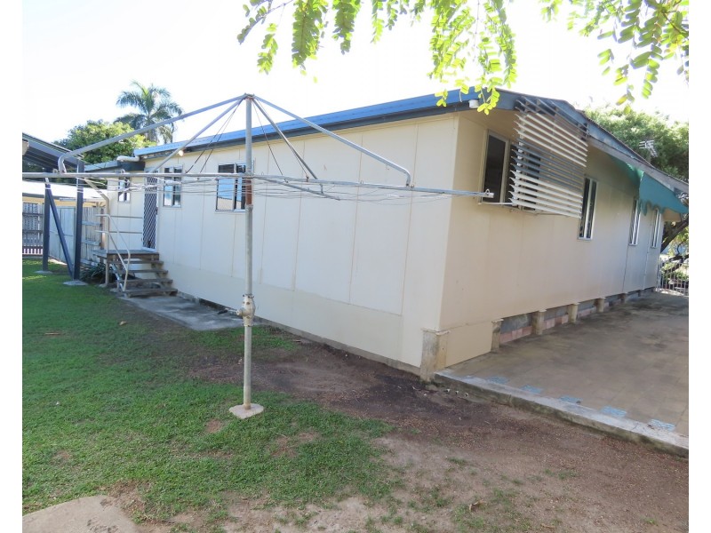 55 Poole Street, Bowen QLD 4805