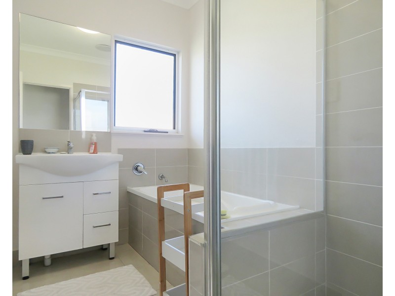 2 Fifth Close, Bowen QLD 4805