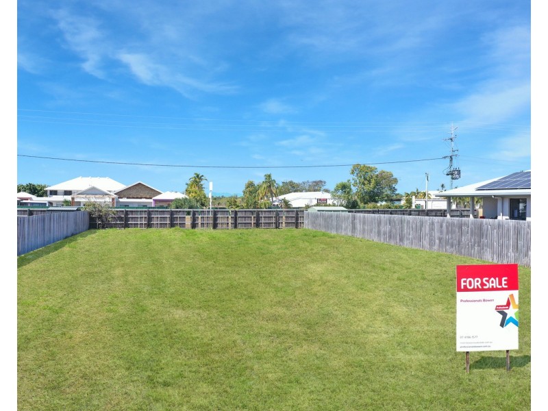 78 Banks Drive, Bowen QLD 4805