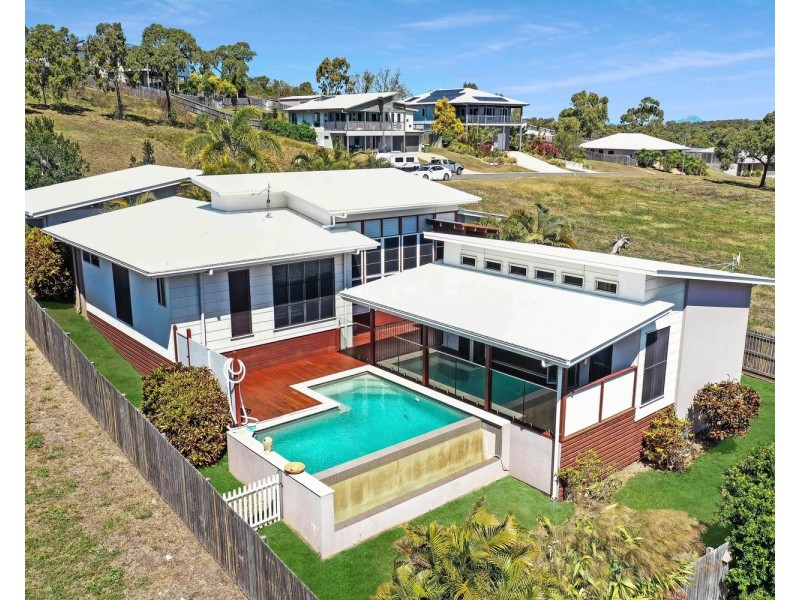 15 Seacove Crescent, Bowen QLD 4805