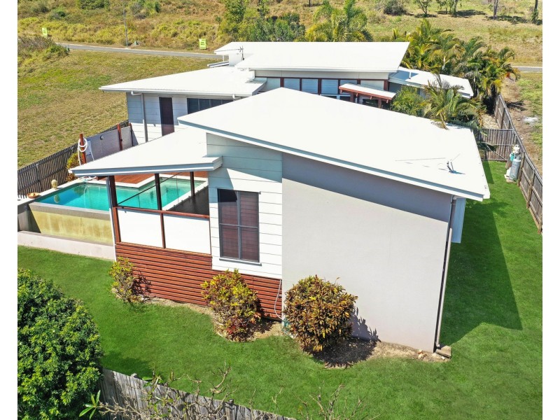 15 Seacove Crescent, Bowen QLD 4805