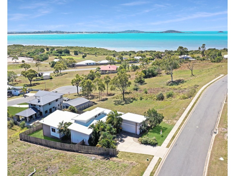 15 Seacove Crescent, Bowen QLD 4805