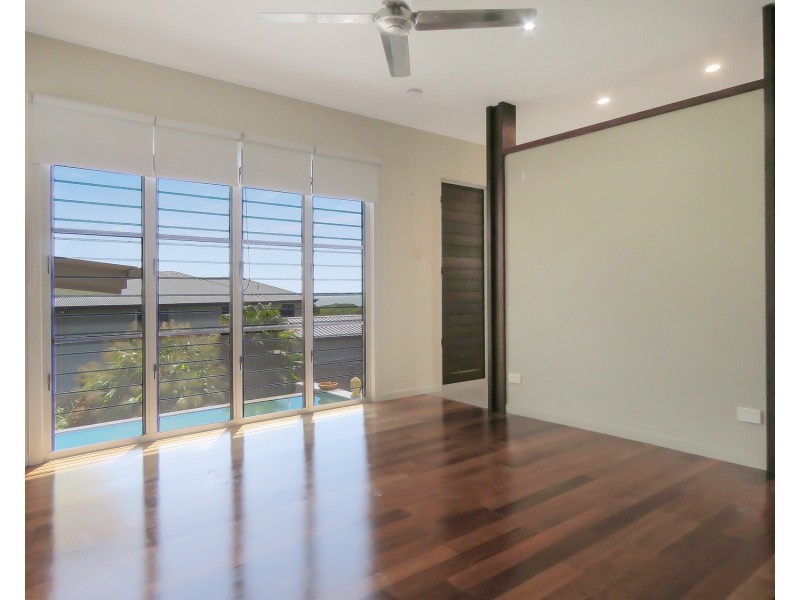 15 Seacove Crescent, Bowen QLD 4805