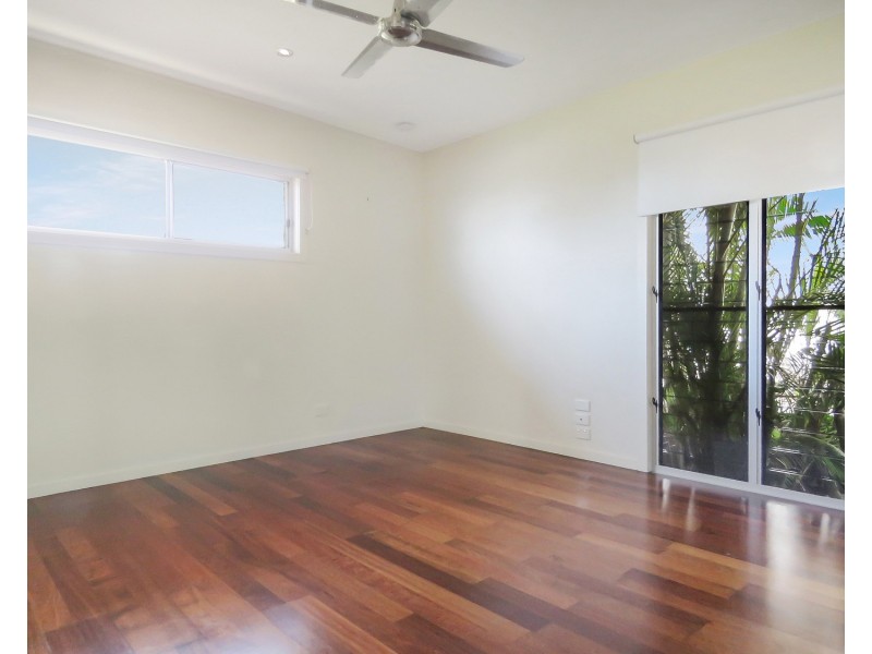 15 Seacove Crescent, Bowen QLD 4805