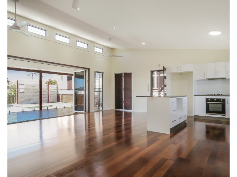 15 Seacove Crescent, Bowen QLD 4805