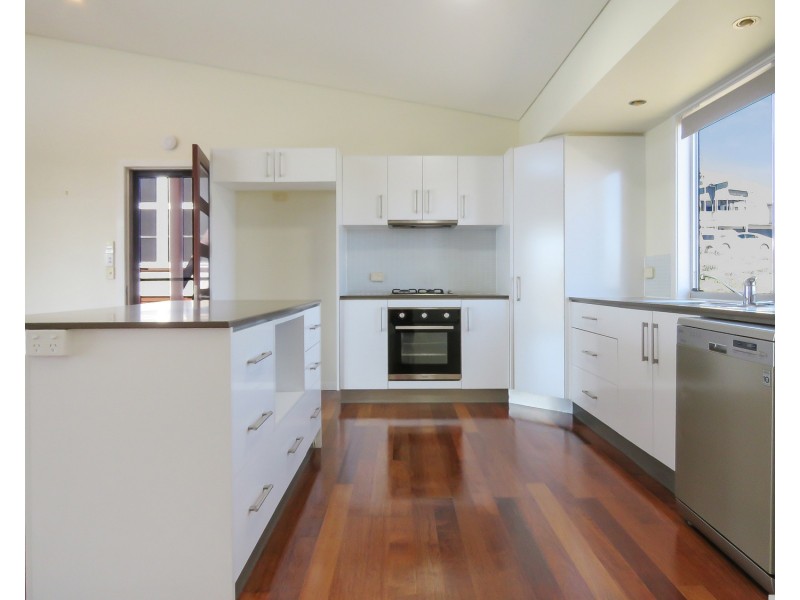 15 Seacove Crescent, Bowen QLD 4805