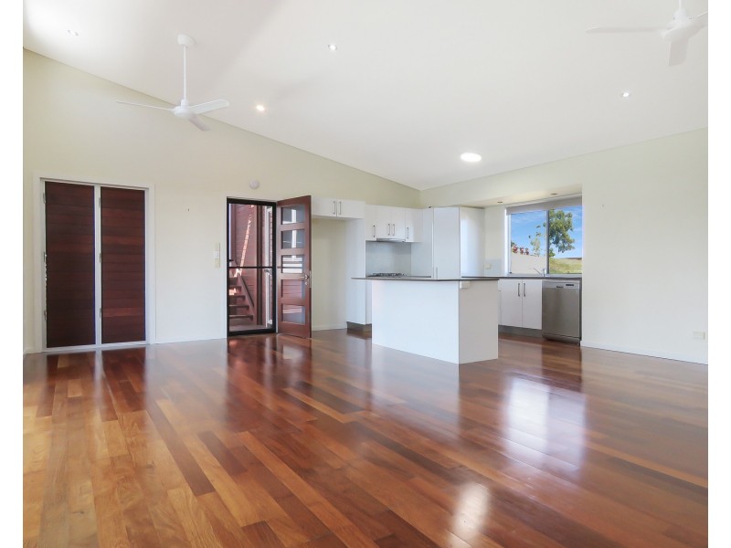 15 Seacove Crescent, Bowen QLD 4805
