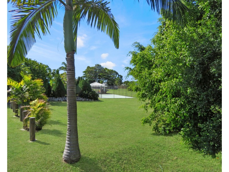 4 Fourth Close, Bowen QLD 4805