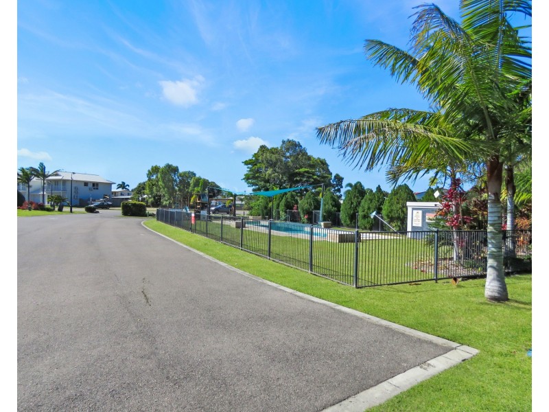 4 Fourth Close, Bowen QLD 4805