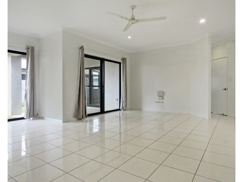 6 Seventh Close, Bowen QLD 4805