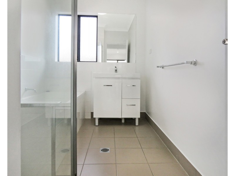 6 Seventh Close, Bowen QLD 4805