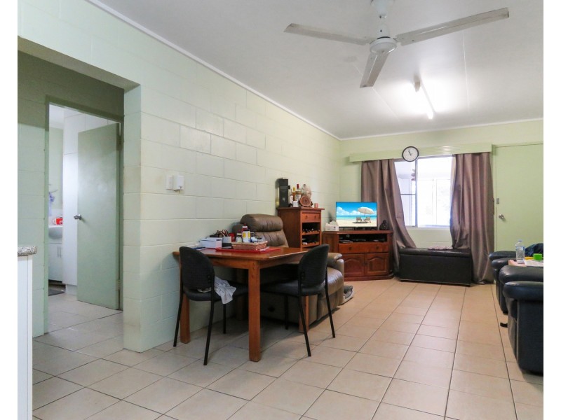 Units 1 & 2/25 Gloucester Street, Bowen QLD 4805