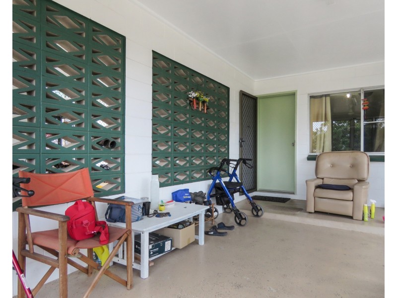 Units 1 & 2/25 Gloucester Street, Bowen QLD 4805