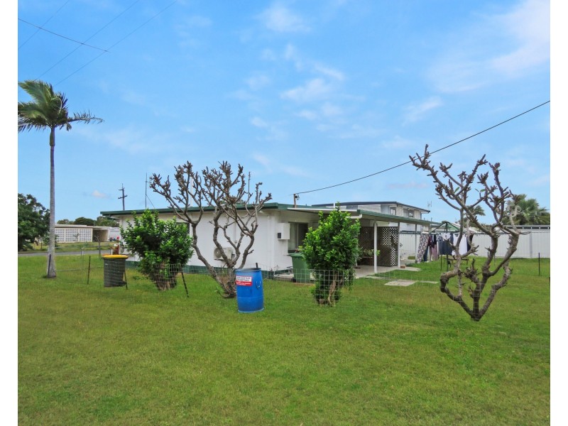 Units 1 & 2/25 Gloucester Street, Bowen QLD 4805