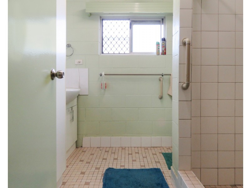 Units 1 & 2/25 Gloucester Street, Bowen QLD 4805